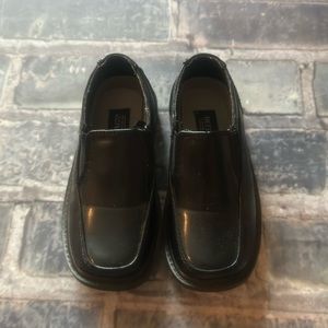Deer Stags toddler boy dress shoes, size 9.5